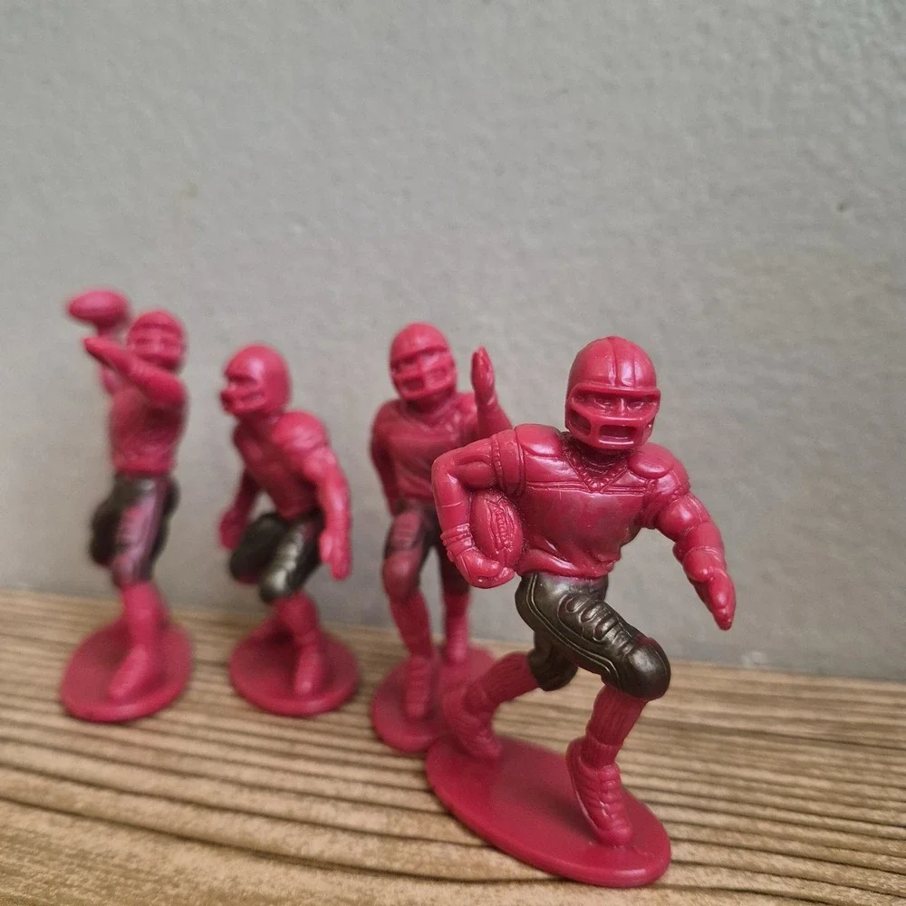 ✅Lot of Football Player Figures Plastic Hong Kong red team action figures #️⃣